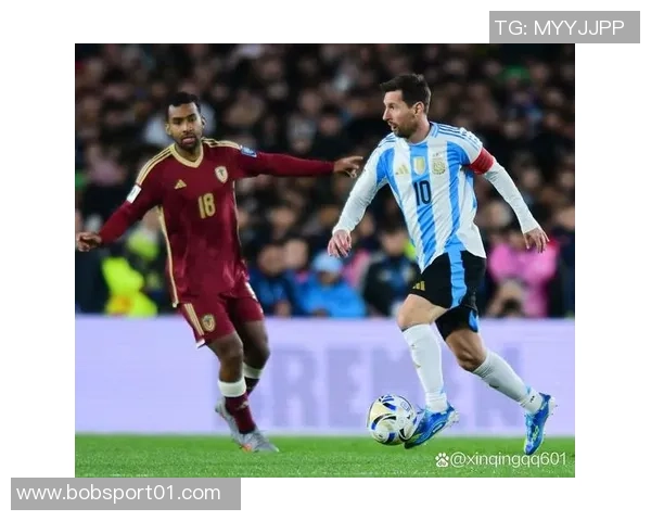 阿尔瓦雷斯追平梅西脚步2025年已为俱乐部和国家队攻入27球