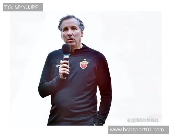 国足新帅人选浮出水面外教身份引发球迷热议 国足新帅人选浮出水面外教身份引发球迷热议