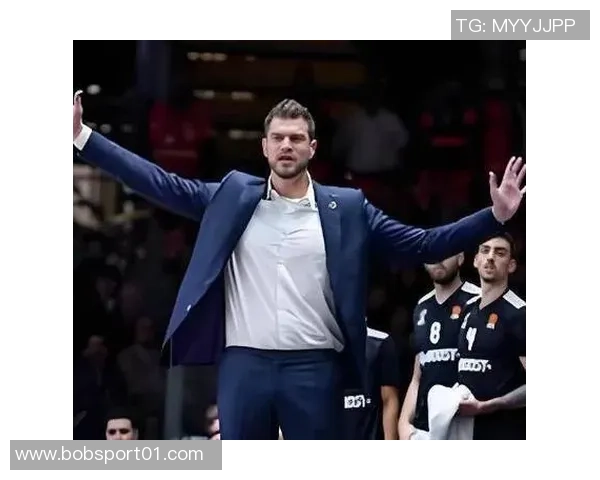 斯普利特的战术理念：快速决策与频繁移动成就独特风格