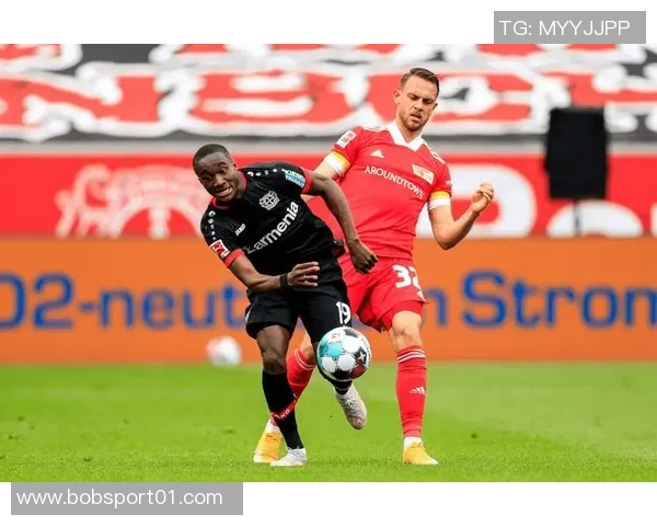 尤文图斯关注阿尔克马尔年轻前锋本德古兹科瓦奇引发热议 尤文图斯关注阿尔克马尔年轻前锋本德古兹科瓦奇引发热议