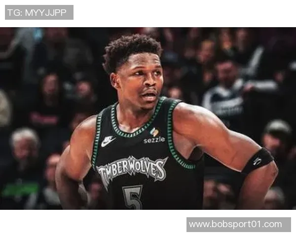 爱德华兹生涯总得分逼近万分大关仅差23分即将创造新历史