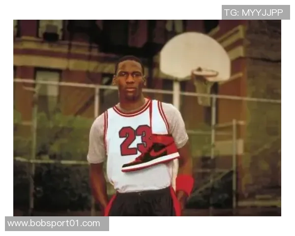 奥尼尔再度转发微笑刺客历史前十榜单詹姆斯居首奥胖第七乔丹第八引热议